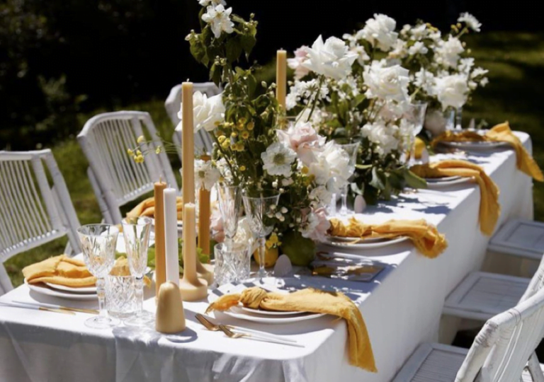 outdoor table setting